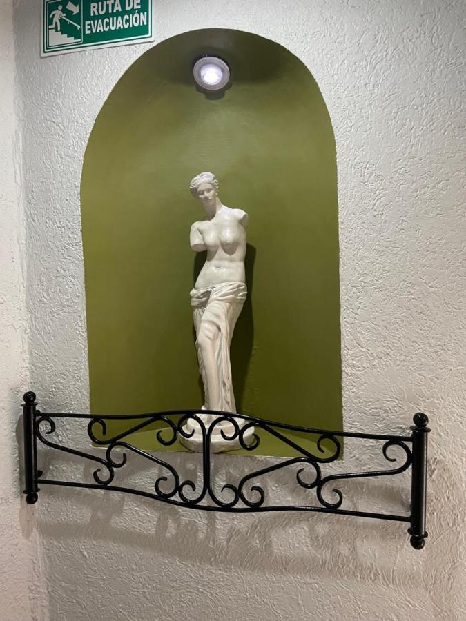 Hotel Vigo Guadalajara Buitenkant foto