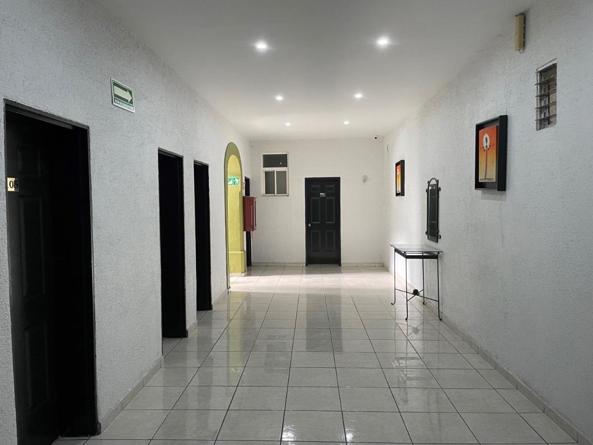 Hotel Vigo Guadalajara Buitenkant foto